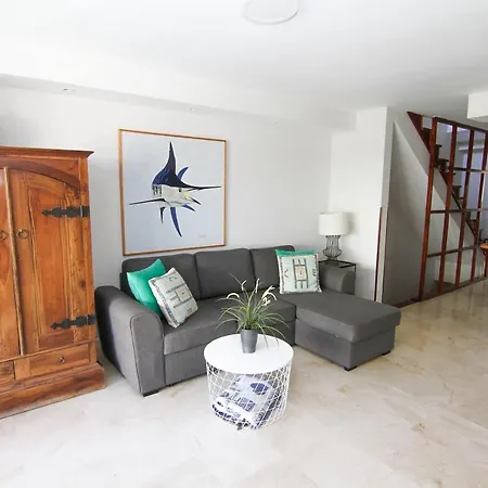Villa Chalet Adosado En Pasito Bm10